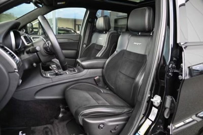 Jeep Grand Cherokee 6.4 V8 HEMI SRT (13)