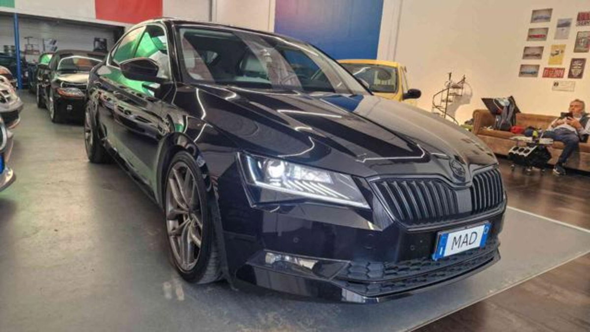 Skoda Superb 2.0 TSI DSG 4x4 Laurin&Klement (3)