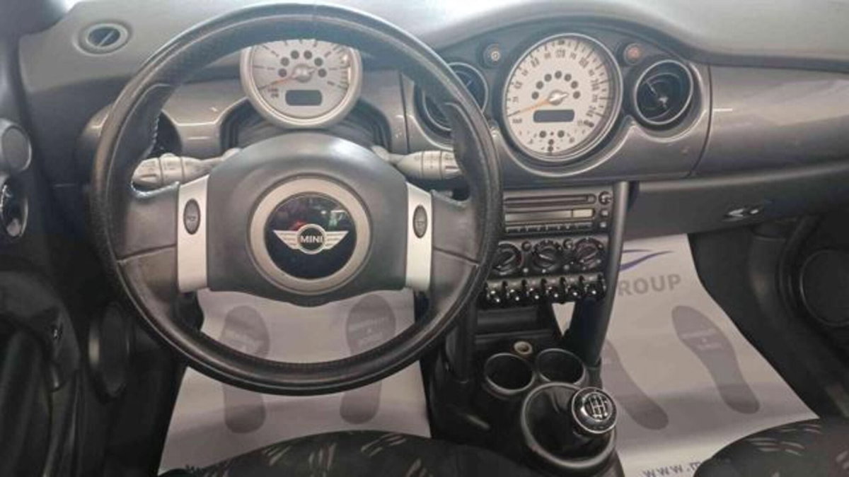 MINI Mini Cabrio 1.6 16V One Cabrio (10)