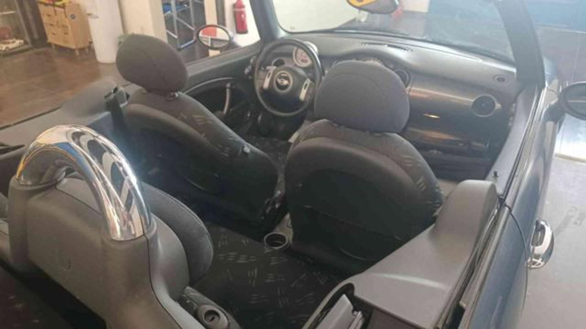 MINI Mini Cabrio 1.6 16V One Cabrio (17)