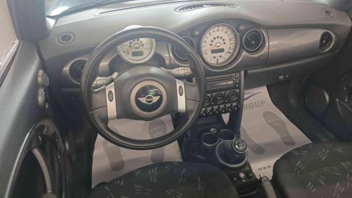 MINI Mini Cabrio 1.6 16V One Cabrio (7)