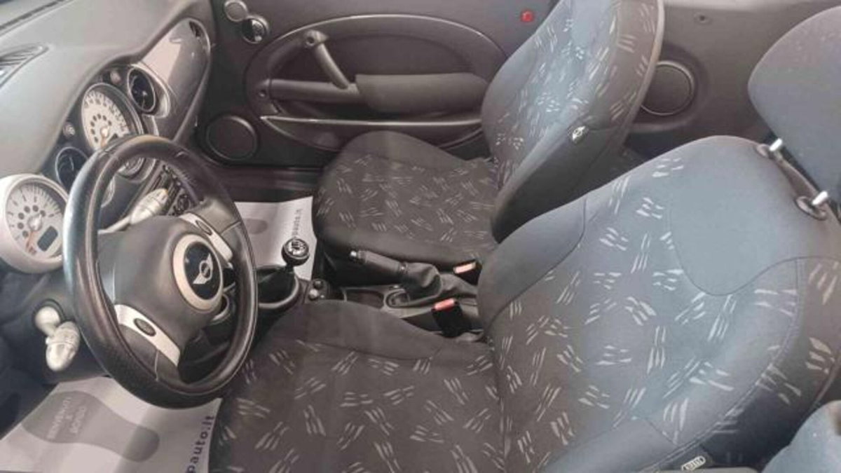 MINI Mini Cabrio 1.6 16V One Cabrio (8)