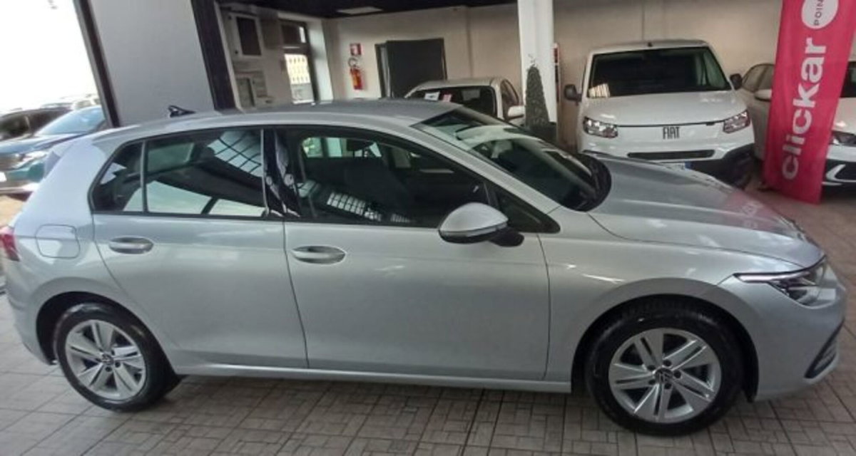Volkswagen Golf Variant 2.0 TDI SCR DSG Life (2)
