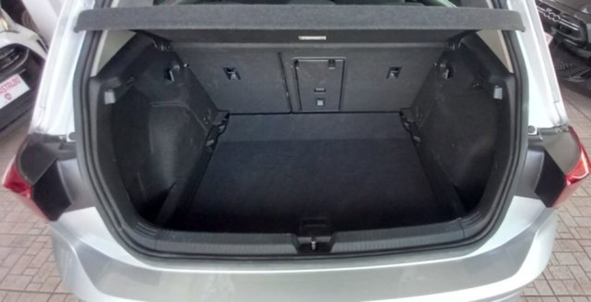 Volkswagen Golf Variant 2.0 TDI SCR DSG Life (5)