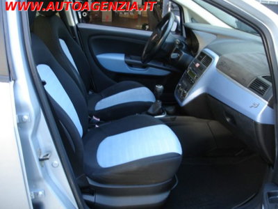 Fiat Grande Punto 1.3 MJT 75 CV 5 porte Dynamic (11)