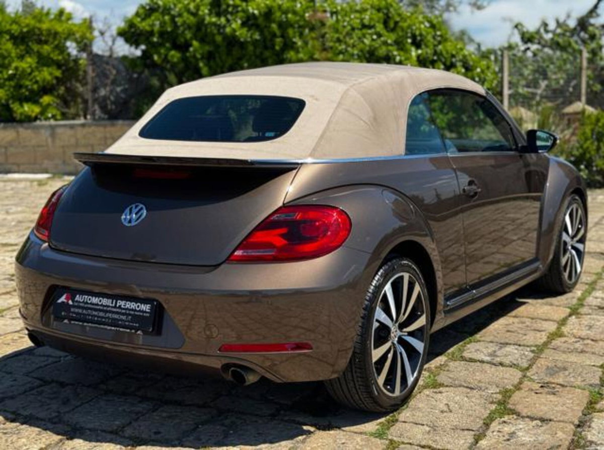 Volkswagen Maggiolino Cabrio 2.0 TSI DSG Sport BlueMotion Technology (11)