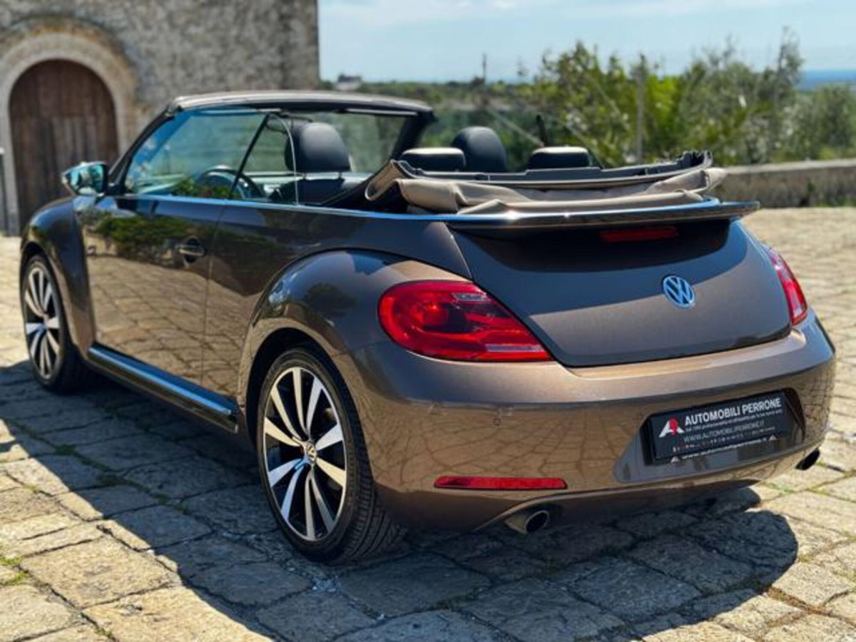 Volkswagen Maggiolino Cabrio 2.0 TSI DSG Sport BlueMotion Technology (13)