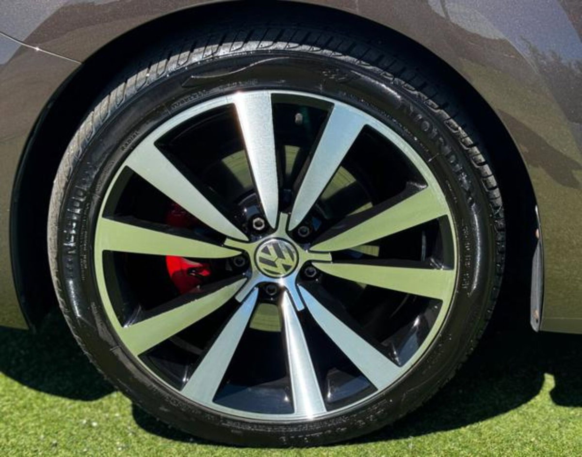 Volkswagen Maggiolino Cabrio 2.0 TSI DSG Sport BlueMotion Technology (14)