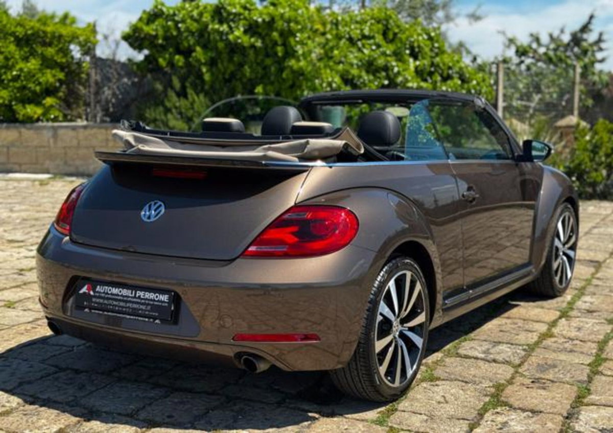 Volkswagen Maggiolino Cabrio 2.0 TSI DSG Sport BlueMotion Technology (19)
