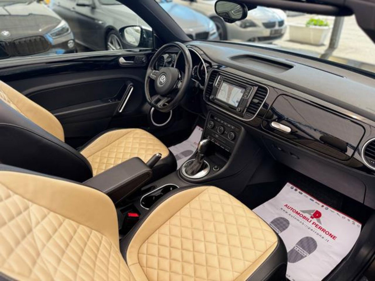 Volkswagen Maggiolino Cabrio 2.0 TSI DSG Sport BlueMotion Technology (9)