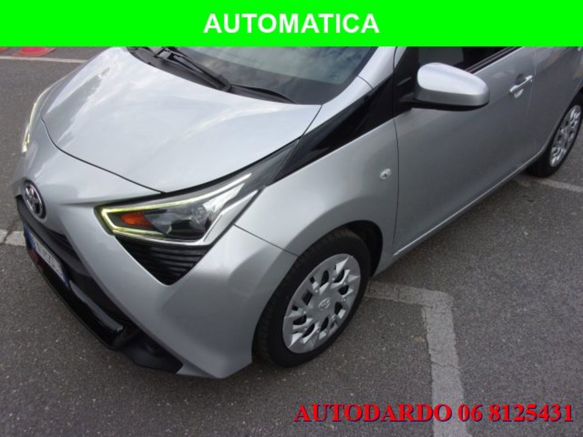 Toyota Aygo 1.0 VVT-i 69 CV 5 porte x-wave (8)