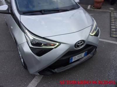 Toyota Aygo 1.0 VVT-i 69 CV 5 porte x-clusiv (9)