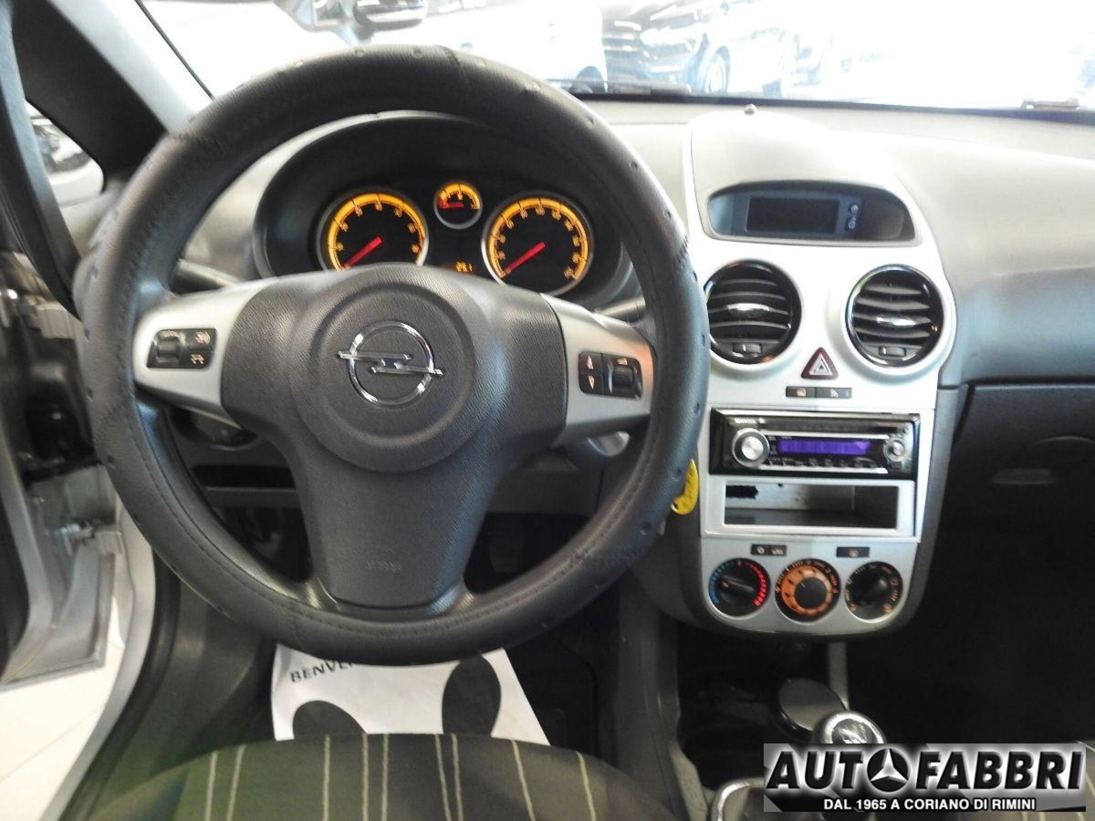 Opel Corsa 1.2 80CV 3 porte GPL-TECH Enjoy (11)
