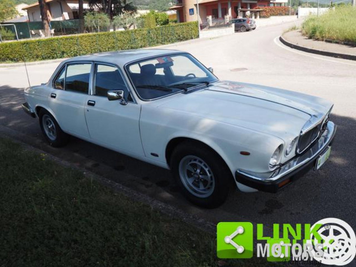 Jaguar XJ6 4.2 (3)