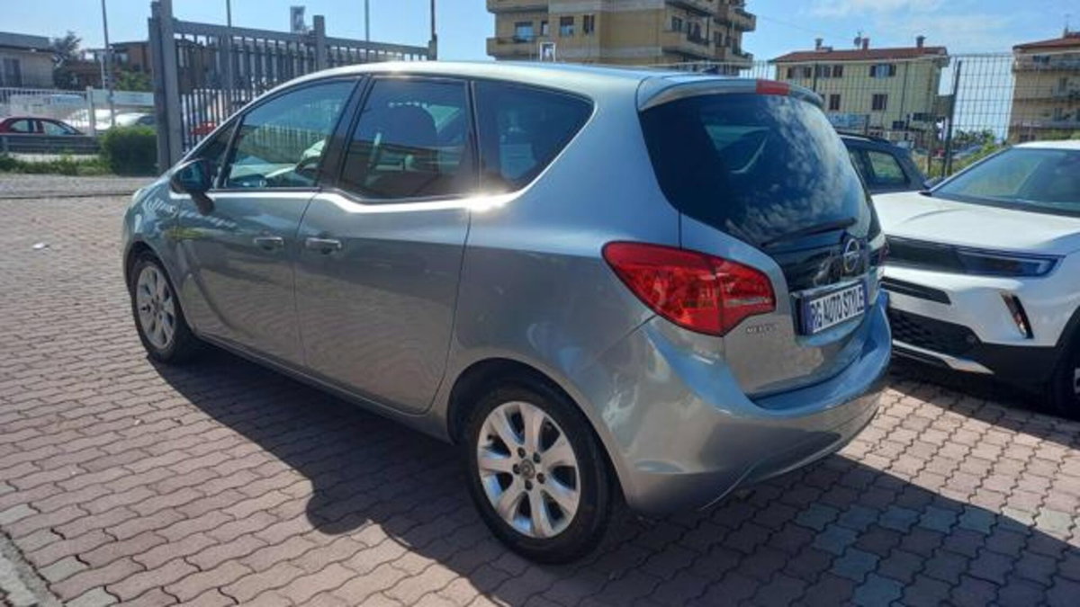 Opel Meriva 1.3 CDTI 95CV ecoFLEStart&Stop Cosmo (5)