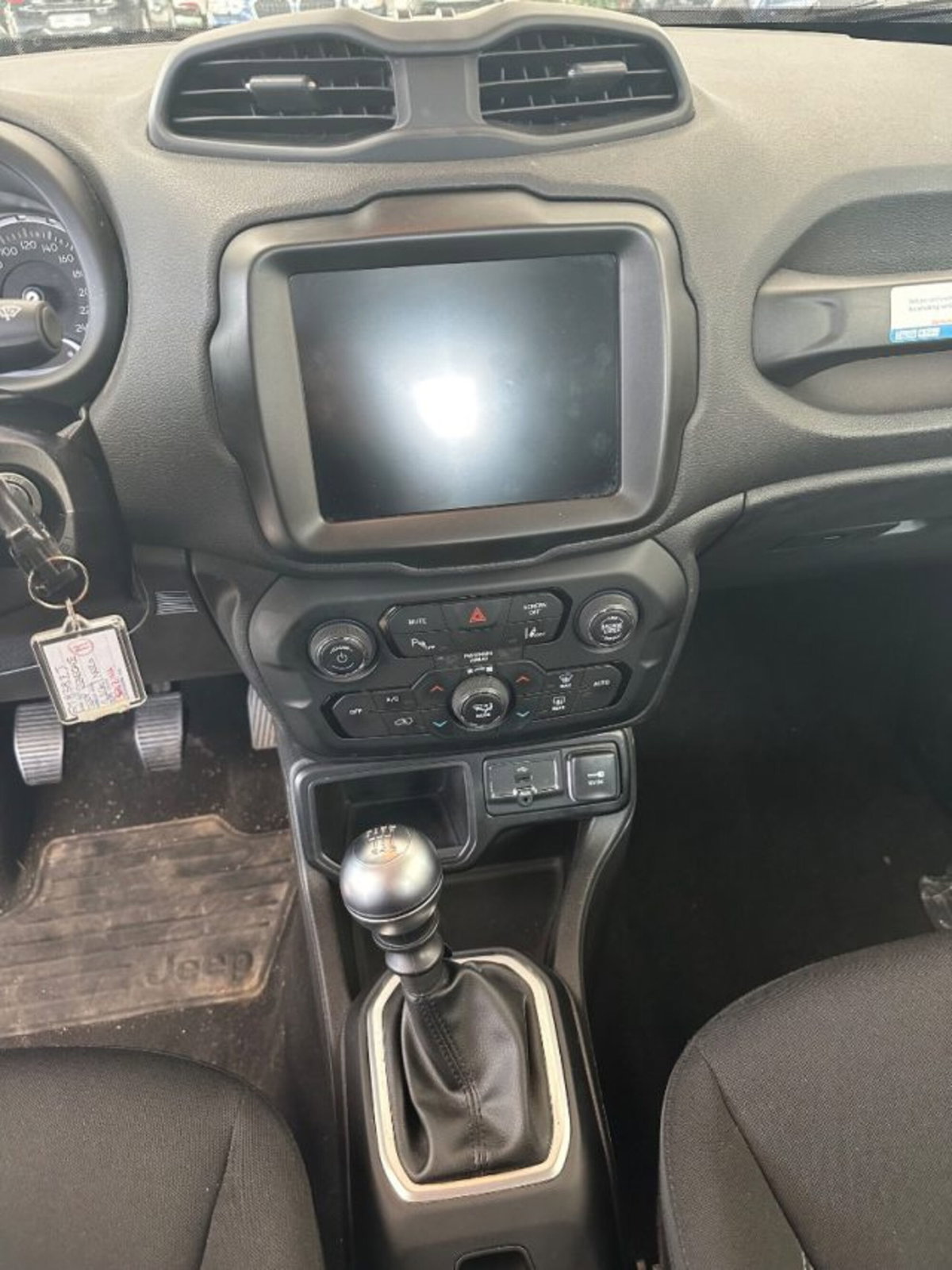 Jeep Renegade 1.0 T3 Limited (11)