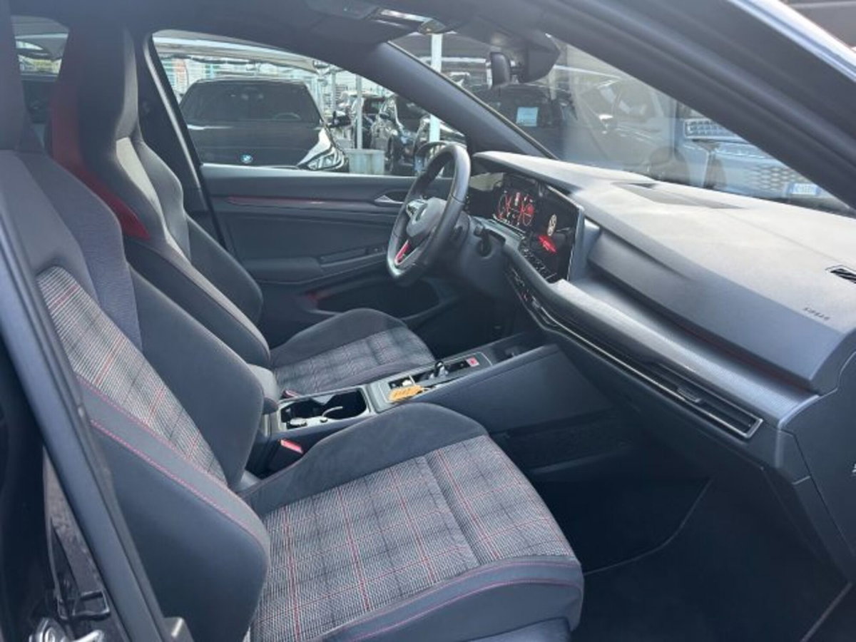 Volkswagen Golf 2.0 TSI GTI DSG (12)