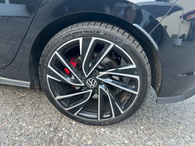 Volkswagen Golf 2.0 TSI GTI DSG (15)