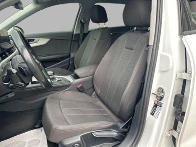 Audi A4 Avant 35 TDI/163 CV S tronic Business Advanced (11)