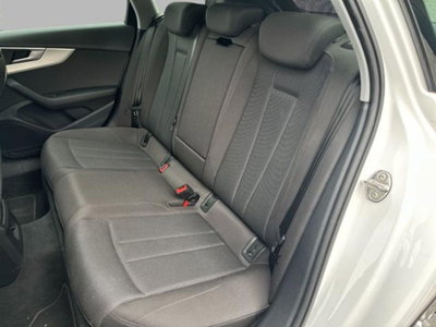 Audi A4 Avant 35 TDI/163 CV S tronic Business Advanced (12)