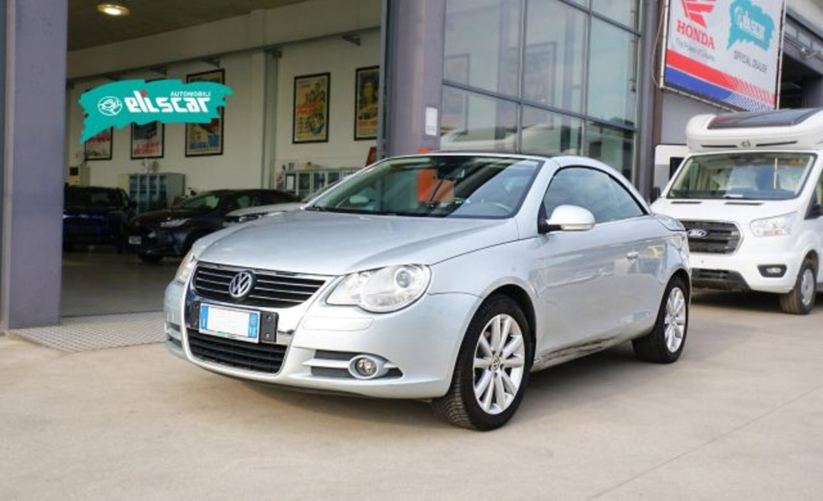 Volkswagen Eos 16V FSI (2)