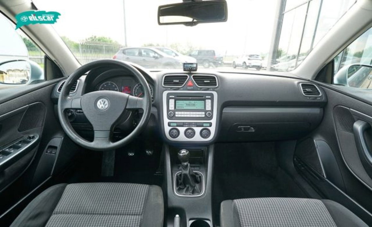 Volkswagen Eos 16V FSI (8)