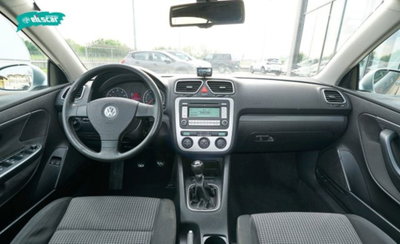 Volkswagen Eos 16V FSI (8)