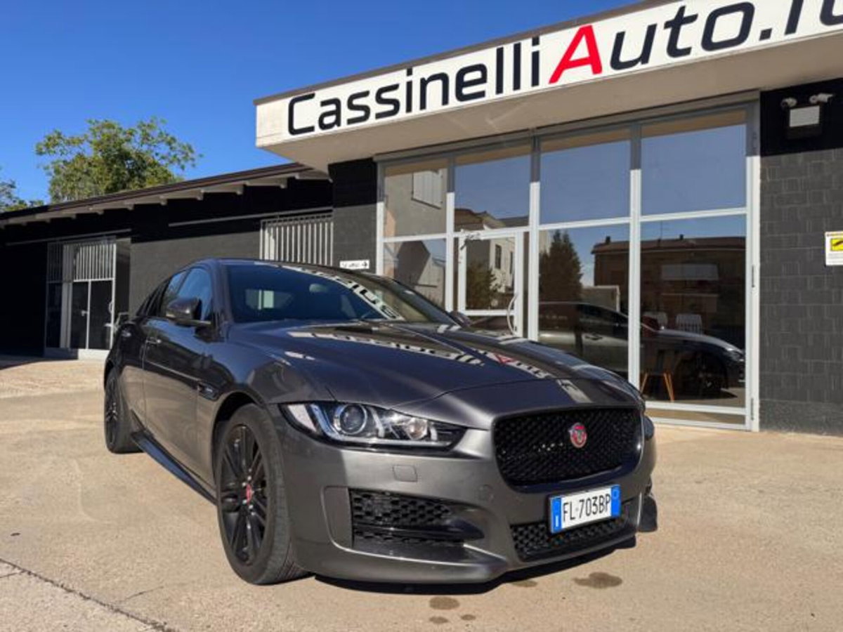 Jaguar XE 2.0 D 180 CV aut. S