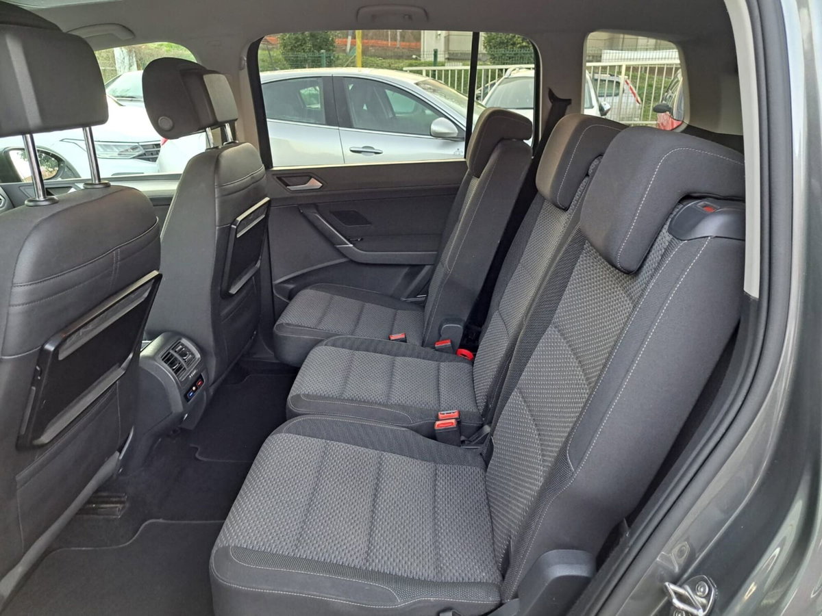 Volkswagen Touran 1.6 TDI 115 CV SCR DSG Highline BlueMotion Tech. (15)