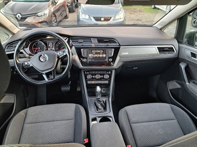 Volkswagen Touran 1.6 TDI 115 CV SCR DSG Highline BlueMotion Tech. (17)