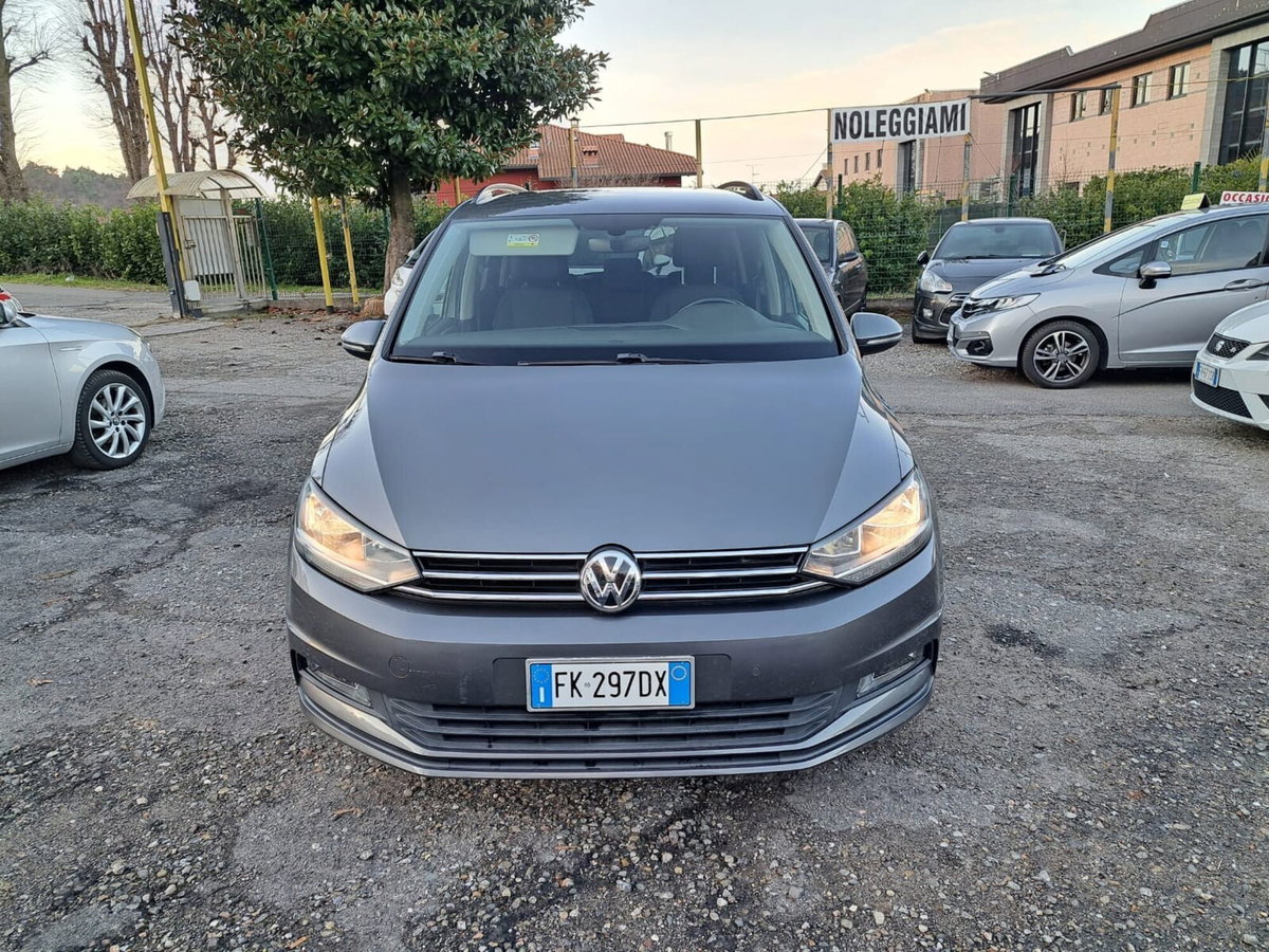 Volkswagen Touran 1.6 TDI 115 CV SCR DSG Highline BlueMotion Tech. (5)