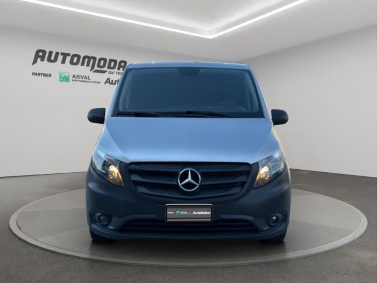 Mercedes-Benz Vito 2.2 113 CDI Kombi Crew Long (2)