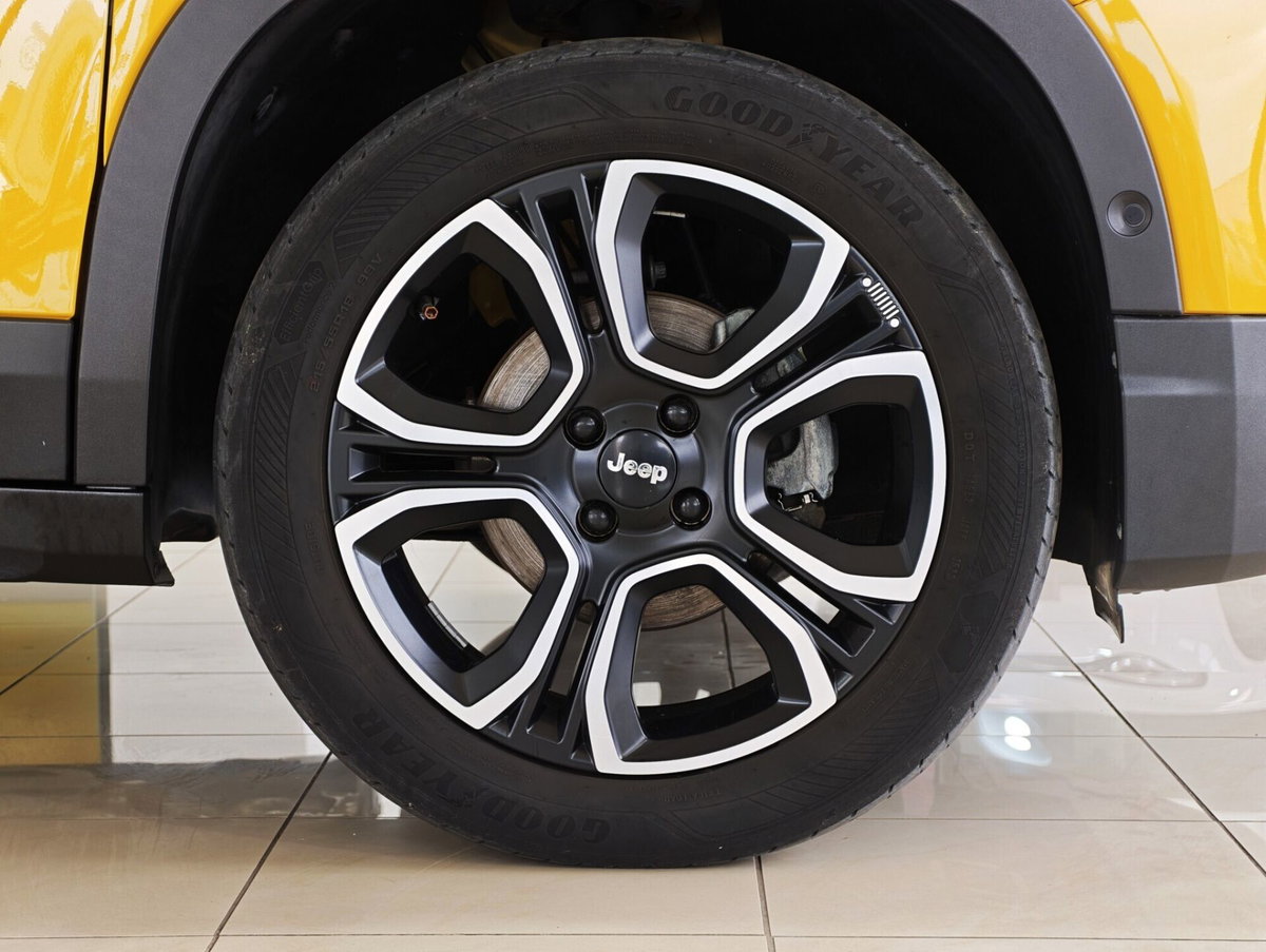 Jeep Avenger 1.2 turbo Summit fwd 100cv (9)