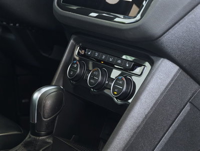Volkswagen Tiguan 2.0 TDI SCR DSG Sport BlueMotion Technology (19)