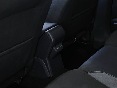 Volkswagen Polo 1.0 tsi Life 95cv (18)