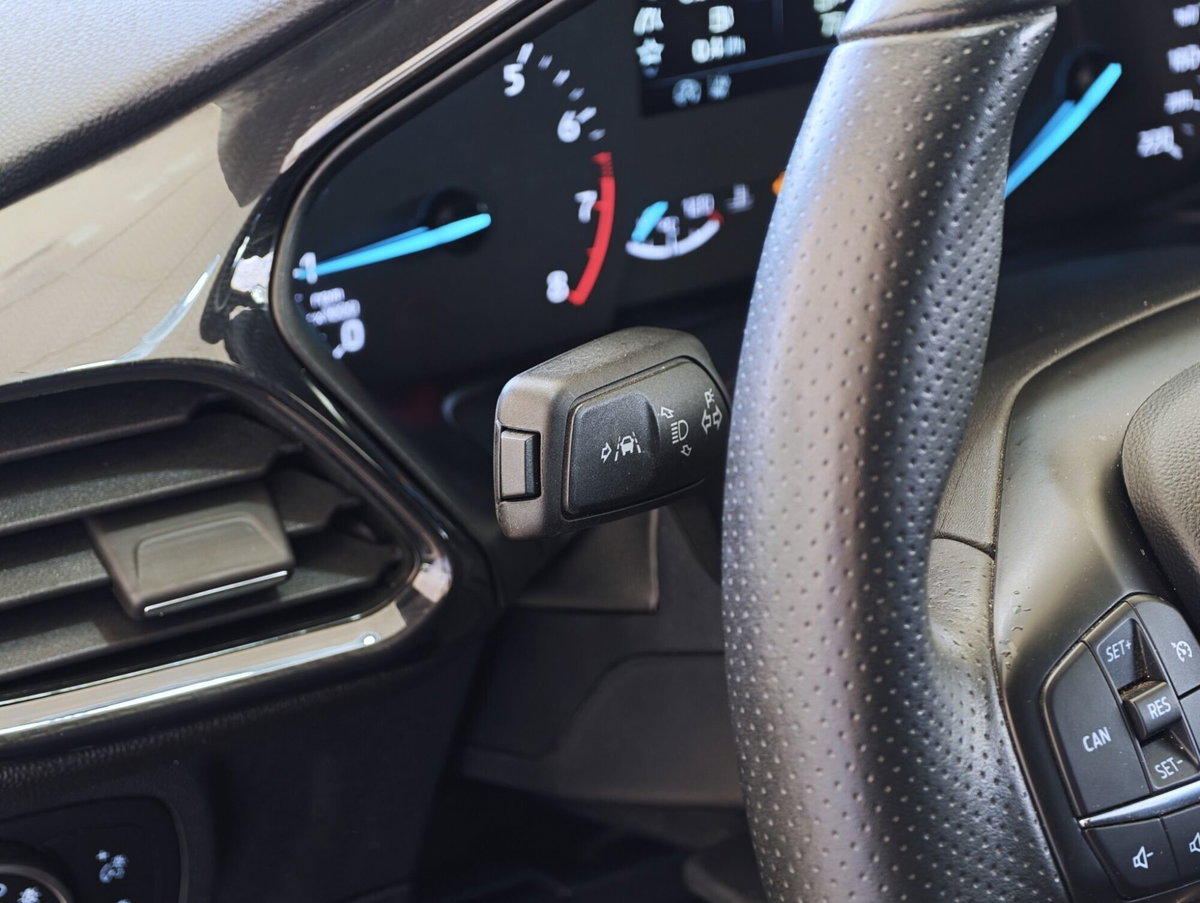 Ford Fiesta 1.0 Ecoboost Hybrid 125 CV DCT 5 porte ST-Line (11)