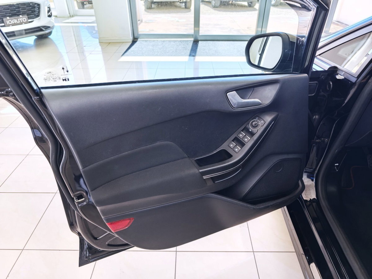 Ford Fiesta 1.0 Ecoboost Hybrid 125 CV DCT 5 porte ST-Line (8)