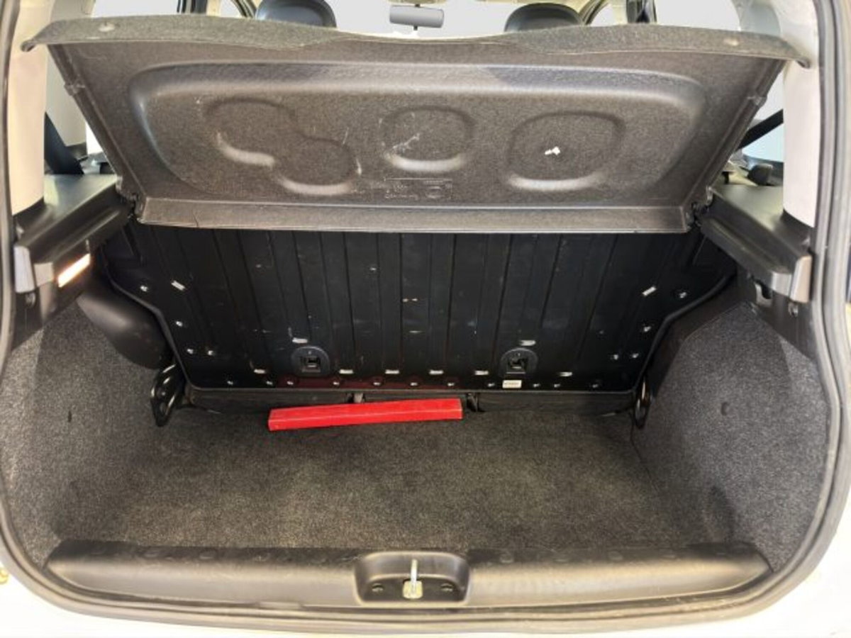 Fiat Panda 1.0 FireFly S&S Hybrid City Cross (14)
