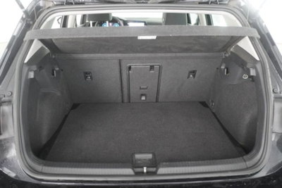 Volkswagen Golf Variant 1.0 eTSI EVO DSG Life (13)