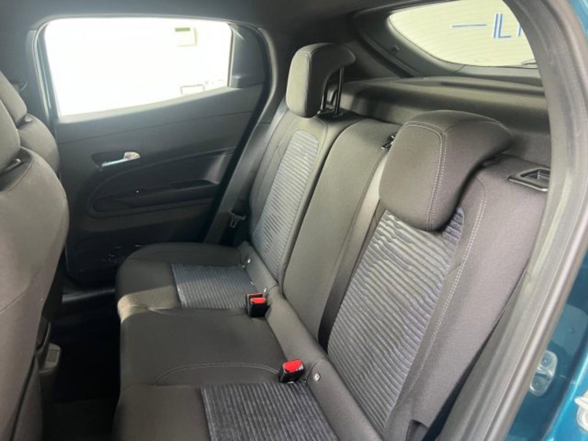 Alfa Romeo Junior 1.2 ibrida 145cv edct6 (14)