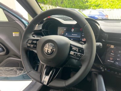 Alfa Romeo Junior 1.2 ibrida 145cv edct6 (18)