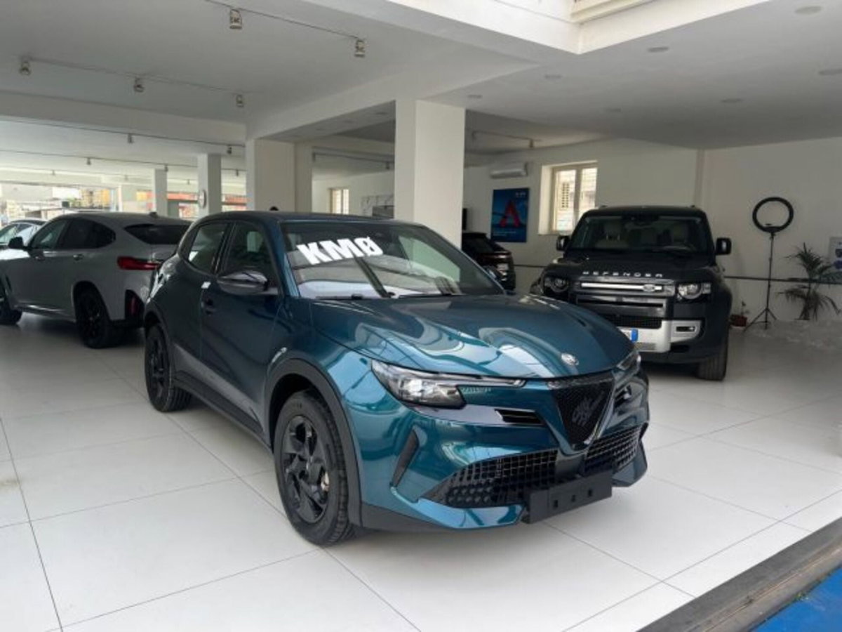 Alfa Romeo Junior 1.2 ibrida 145cv edct6 (3)