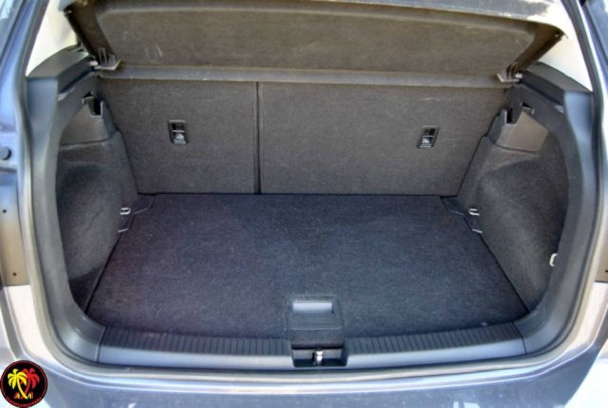 Volkswagen T-Cross 1.0 TSI Style BMT (17)