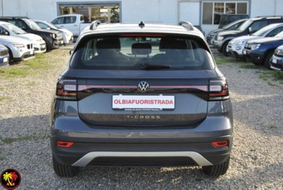Volkswagen T-Cross 1.0 TSI Style BMT (6)