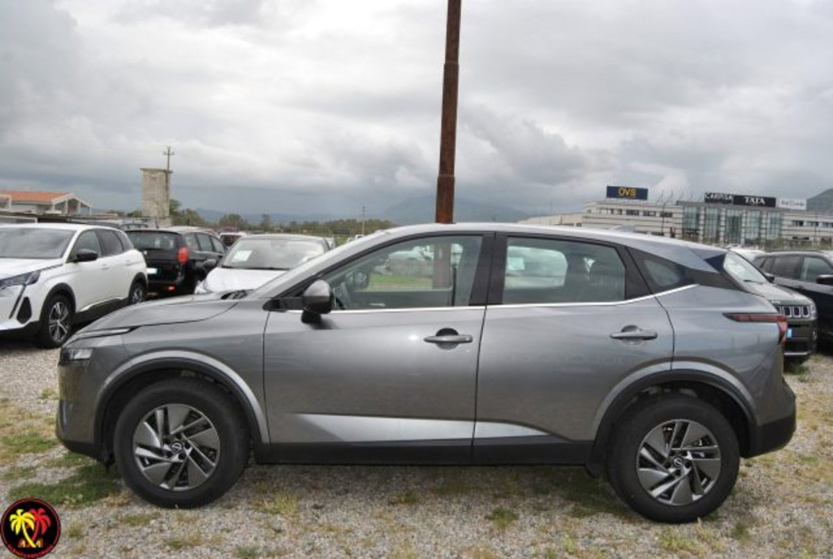 Nissan Qashqai 1.3 mhev Acenta 2wd 140cv (15)