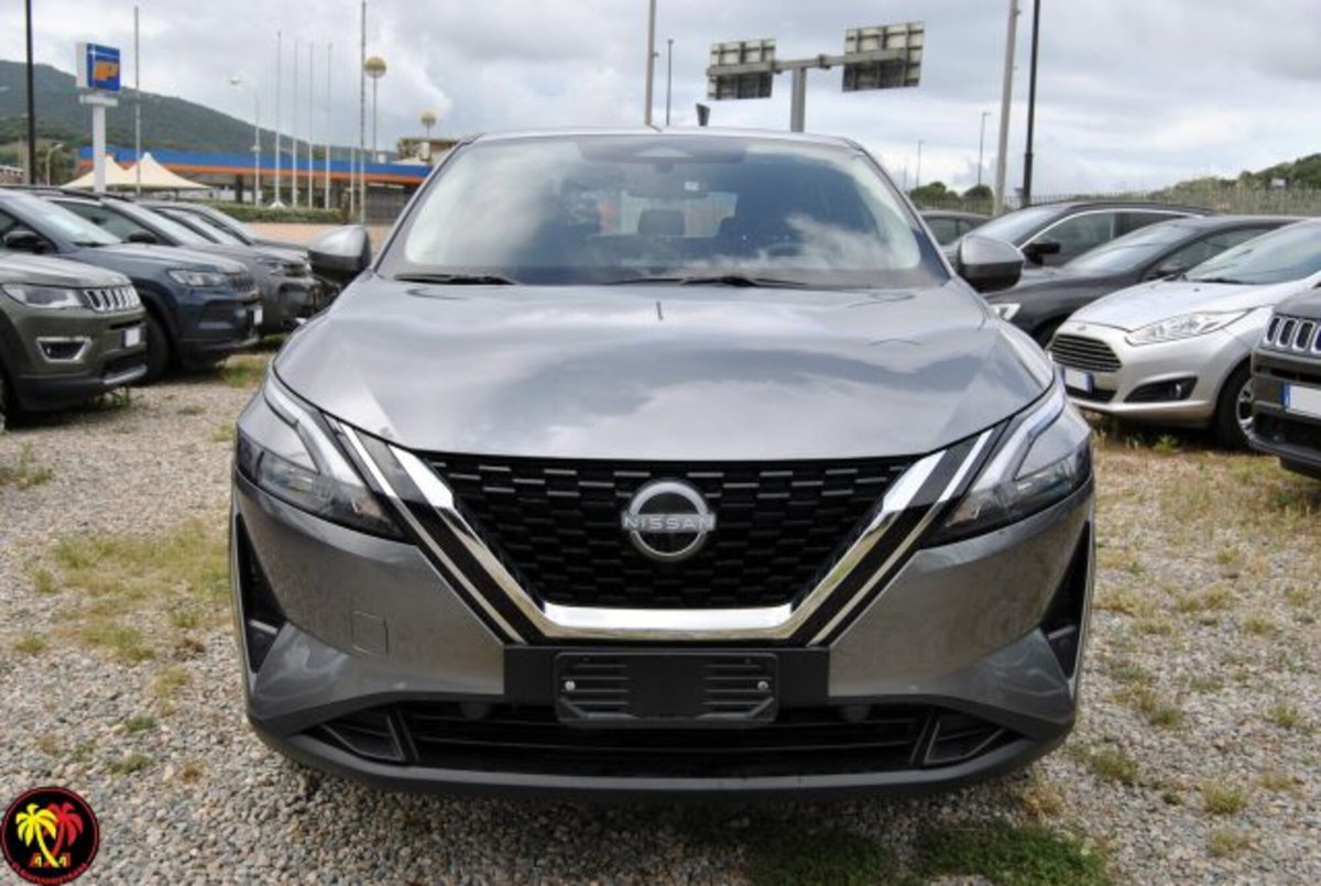 Nissan Qashqai 1.3 mhev Acenta 2wd 140cv (2)