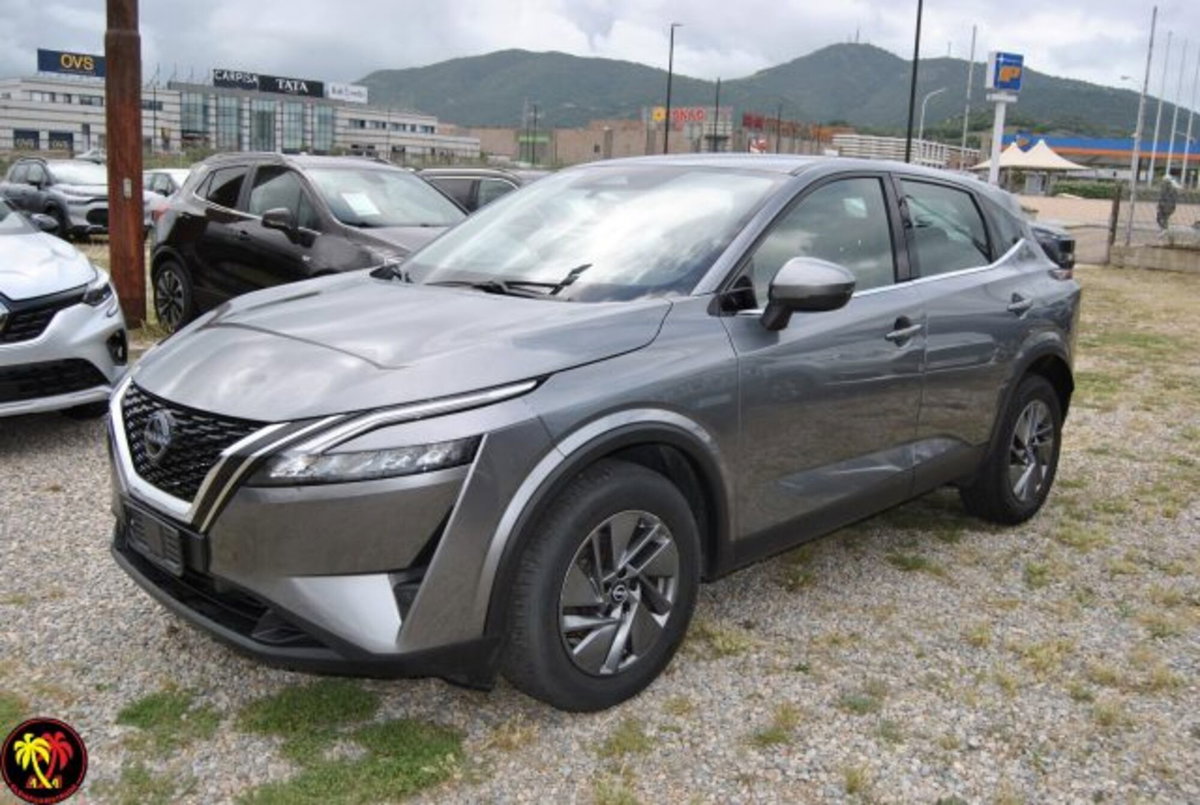 Nissan Qashqai 1.3 mhev Acenta 2wd 140cv (4)