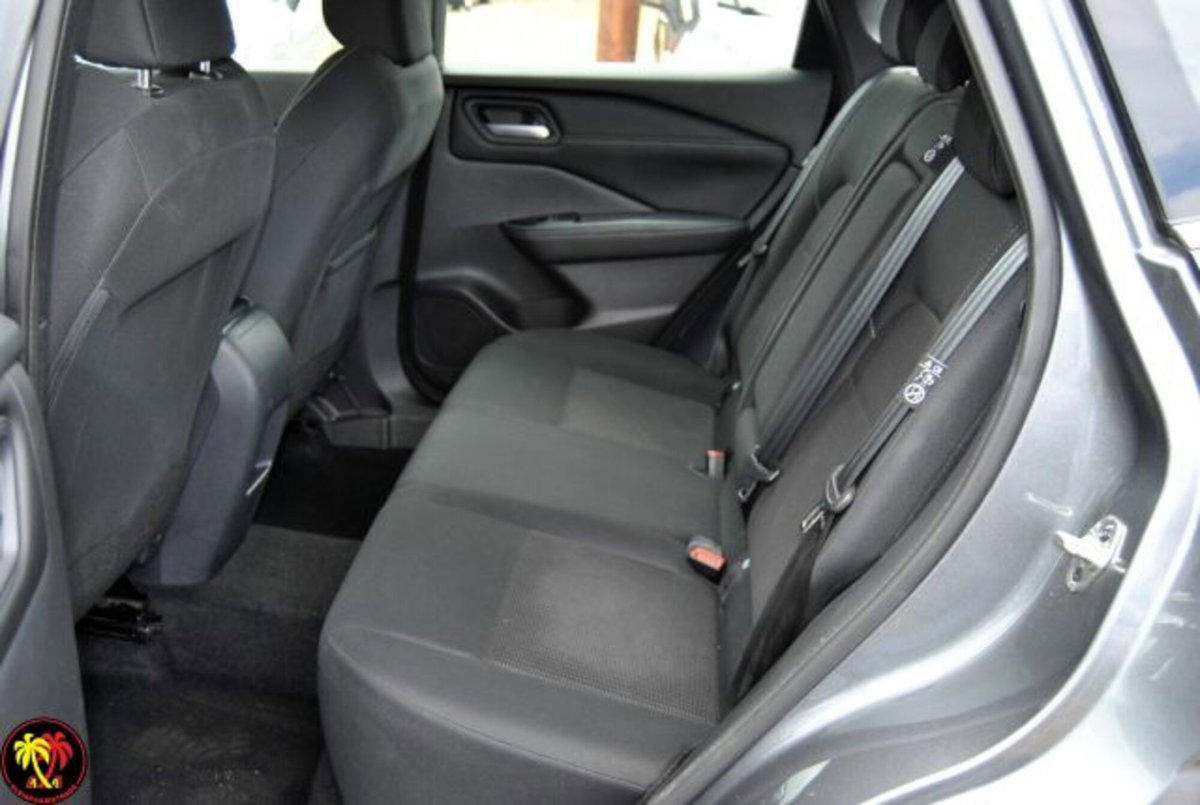 Nissan Qashqai 1.3 mhev Acenta 2wd 140cv (7)