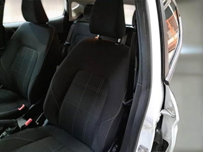 Ford Fiesta 1.1 85 CV 5 porte Plus (8)