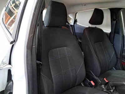 Ford Fiesta 1.1 85 CV 5 porte Plus (9)